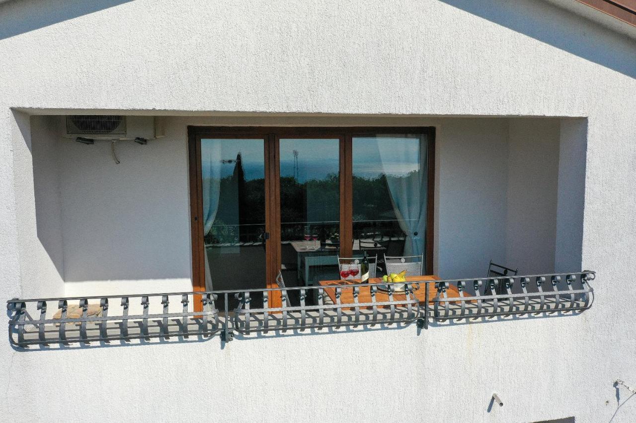 Villa Fani With Jacuzzi Ičići Dış mekan fotoğraf