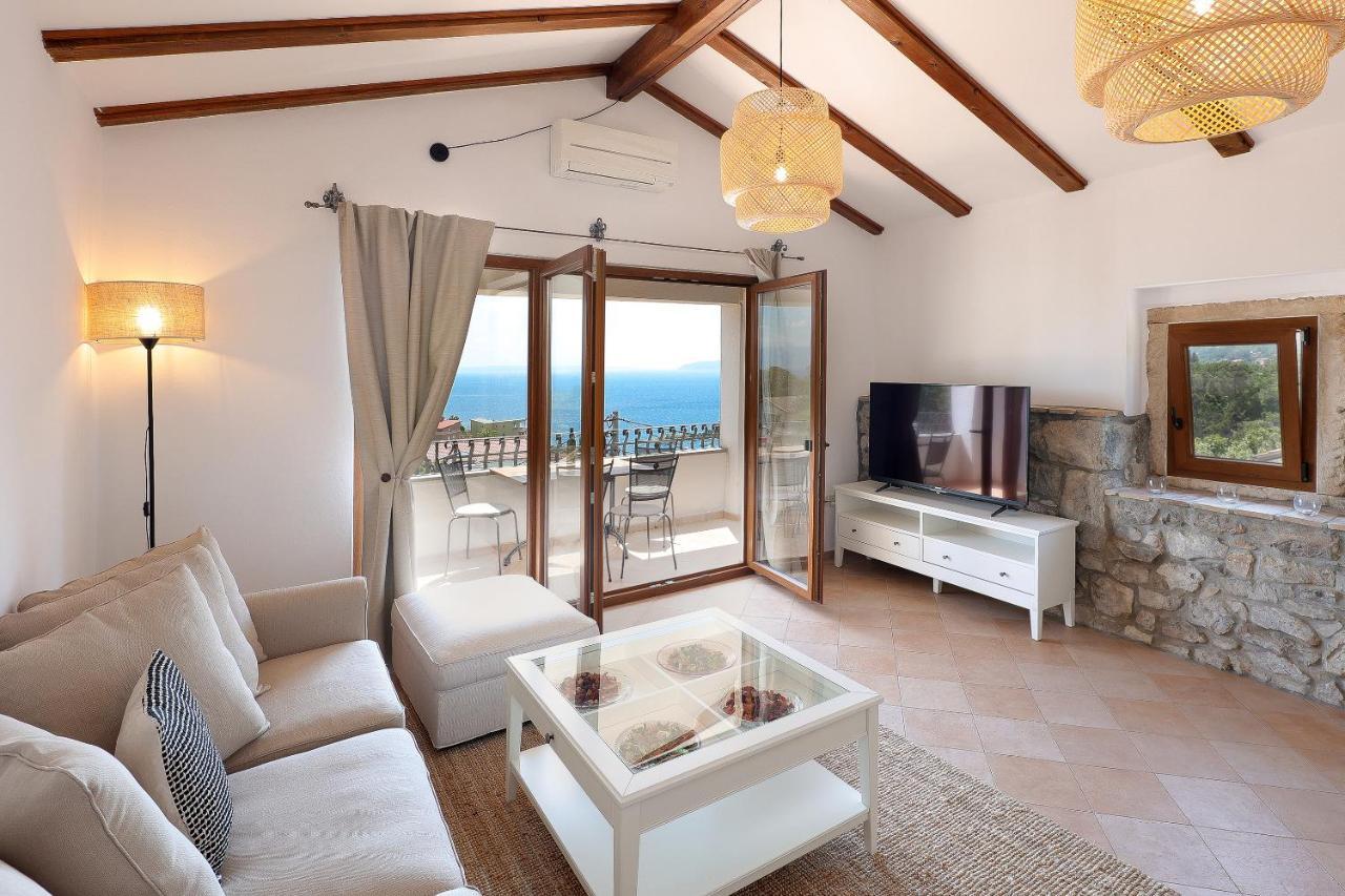Villa Fani With Jacuzzi Ičići Dış mekan fotoğraf